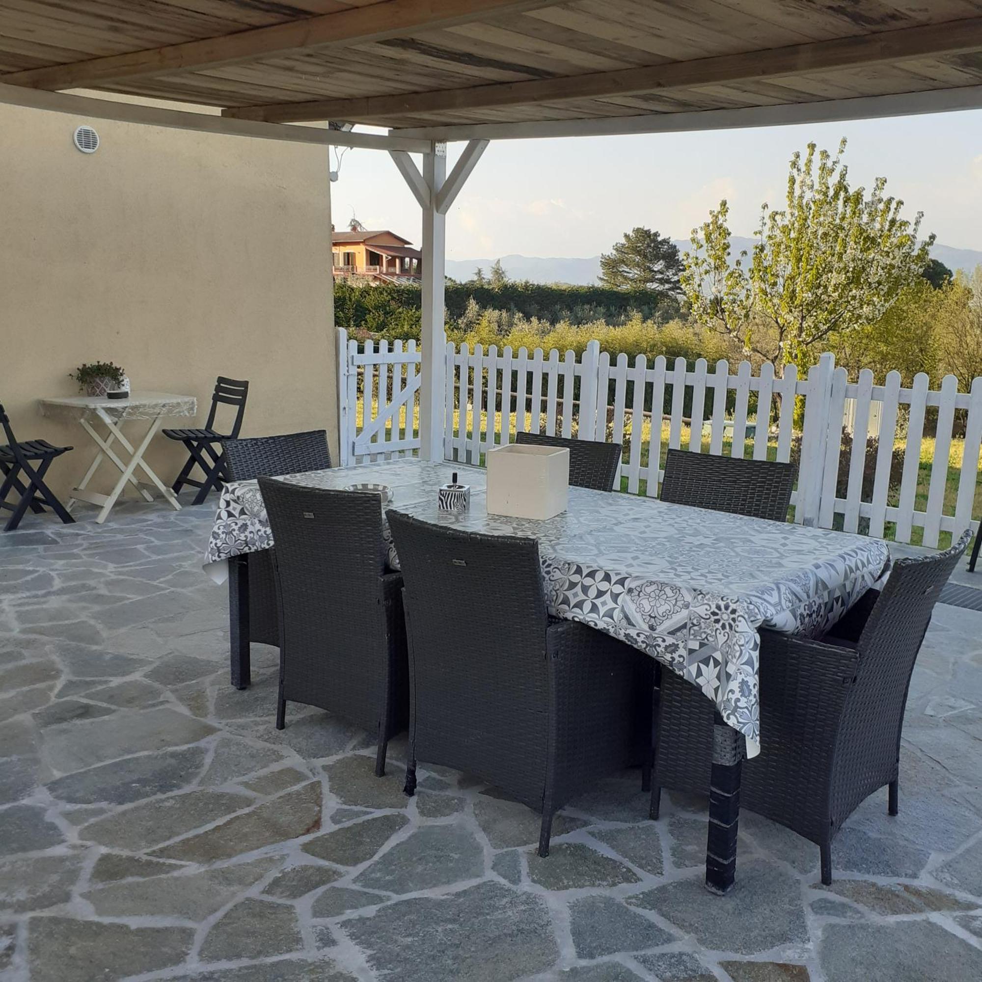 Casavacanze Baggioro Colle di Compito المظهر الخارجي الصورة